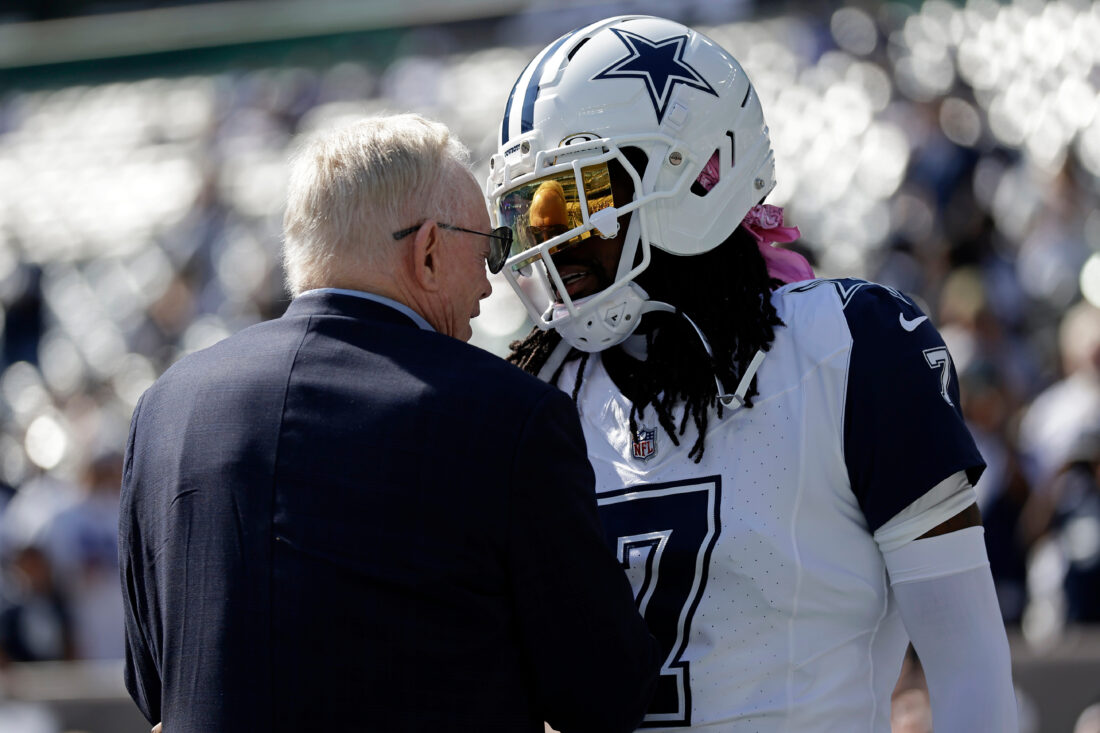 Cowboys' owner Jerry Jones fined for obscene gesture | News, Sports, Jobs -  Altoona Mirror